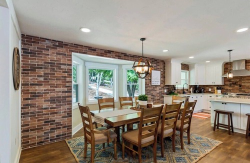 Seneca House | Shoreline Exquisite Reinvented Lake Sanctuary