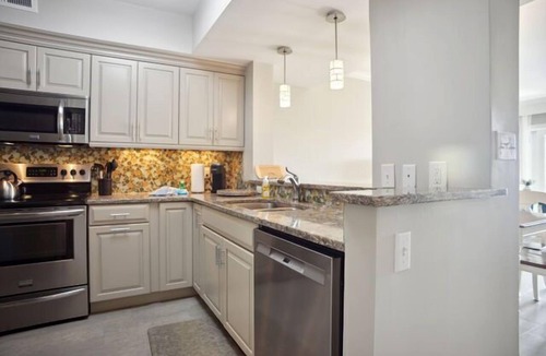 Hilton Head Island Condo | Shorewood 437 - Freshly Updated Ocean & Pool View