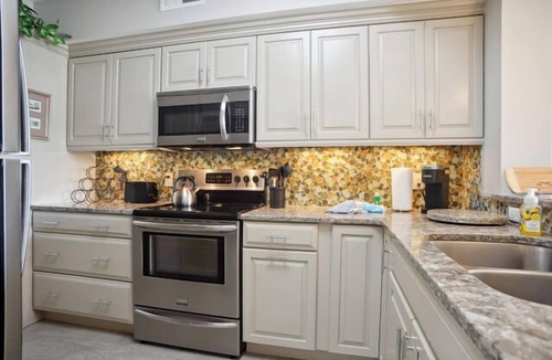 Hilton Head Island Condo | Shorewood 437 - Freshly Updated Ocean & Pool View