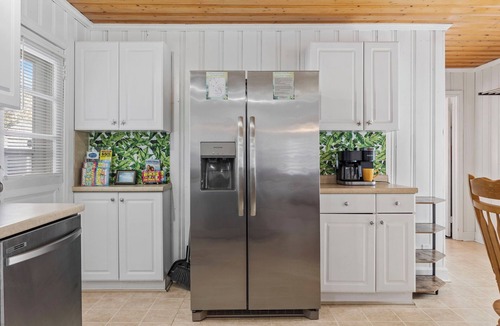 Atlantic Beach House | Short 1/4 mile walk to beach access in beautiful North Myrtle Beach!