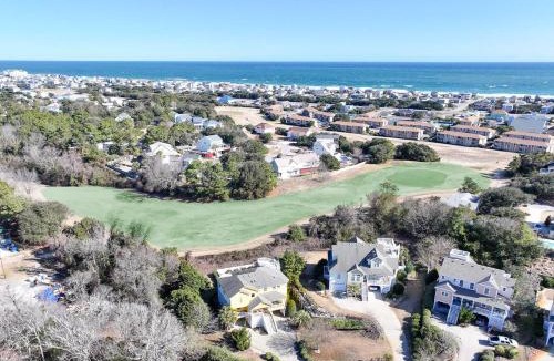 Sea Scape House | Show Boat - Kitty Hawk MP 2.5, Pool, Hot Tub, Rec Room, Pool Table, Golf Course Views