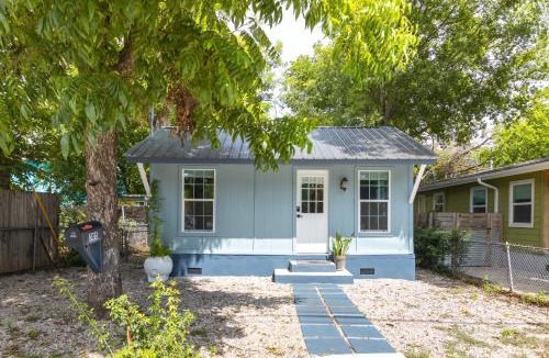Holly House | Side-by-Side Downtown Austin Homes Perfect for Large Groups