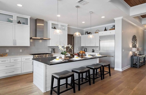 Kingsland House | Side by Side Lux Homes } Concierge Services