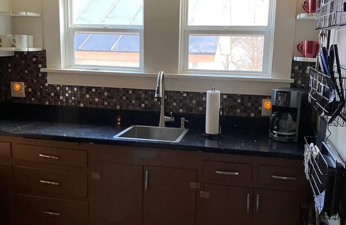 Greeneville House | Simple, Comfortable, Clean