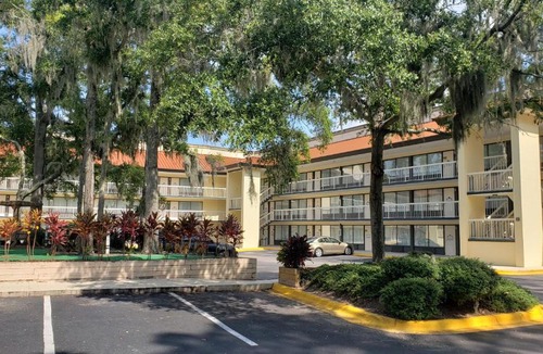Palmetto Dunes Hotel | Simple Rewards Inn