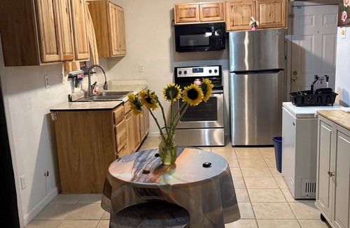 Colonial Heights House | Simple, Spacious and Clean 3-bedroom house with AC in Colonial Heights, VA.