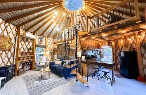 Fancy Gap House | Simply Serenity Yurt- Magical Getaway w/Hot Tub