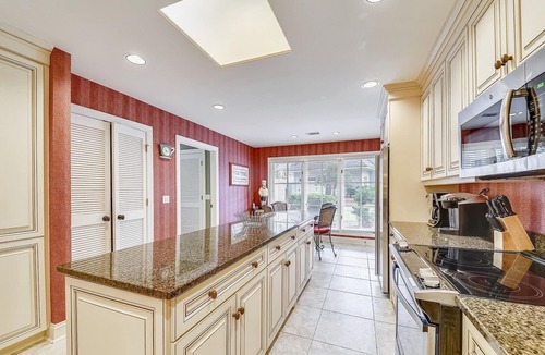 Heritage Woods House | Single Level, 4BR Home with FREE Spa Heat April - October!