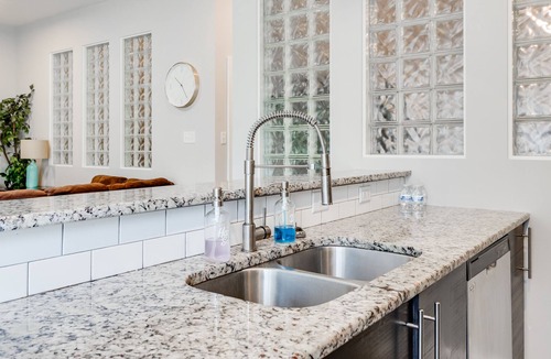 Fan District Apartment | Size-able 2bd/2bth w/ FREE parking on site in Carytown