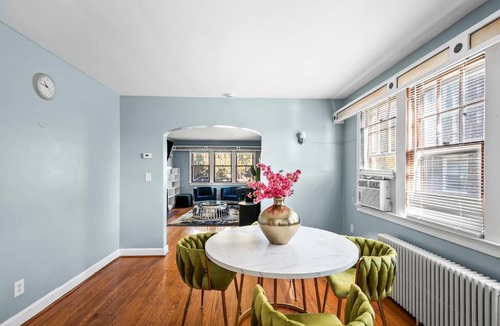 Takoma Park House | Sleep 24,Large Home near DC4 Kitckensdriveway