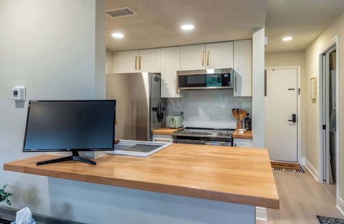 Daphne Condo | Sleep 4 | King Bed | Golf Course