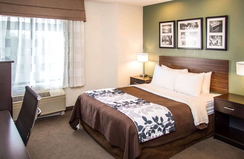 University Place Hotel | Sleep Inn University Place