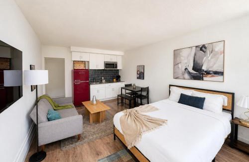 St. Johns Apartment | Sleepover Cozy Studio Apartments Austin TX