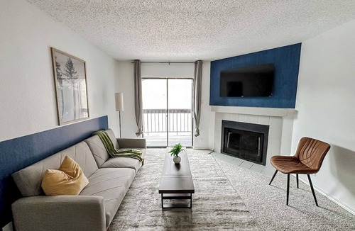 Windsor Park Apartment | Sleepover | Delightful 1BA/1BA + Gym - Austin TX