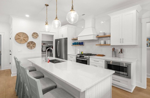 Atlantic Beach House | Sleeps 10 + Pool + Spa + Rooftop + Walk to Beach