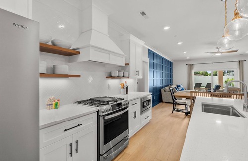 Atlantic Beach House | Sleeps 16 + Pool + Spa + Rooftop + Walk to Beach