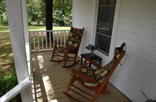 Demorest House | Small 1897 Farm House, super cozy on two acres