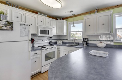 South Nags Head House | SN8646- 3 Brs, Fresh Interiors, Wifi, Direct Beach Access, Beach Cart!