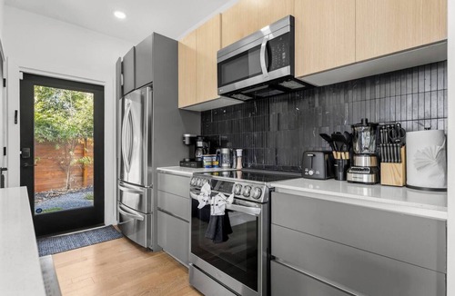 South Manchaca House | SoCo Serene Austin Way to Go!