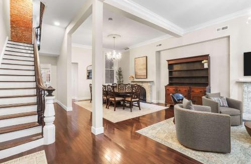 Capitol Hill House | Sojourn Fabulous House on The Hill DC Landmarks