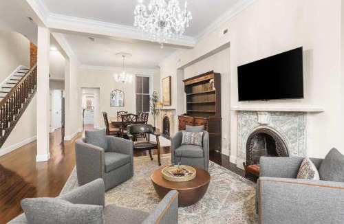 Capitol Hill House | Sojourn Fabulous House on The Hill DC Landmarks