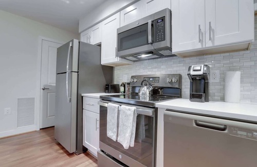 Ballston Apartment | Sojourn Randolph Towers #204