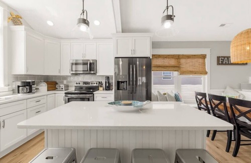 Kill Devil Hills House | Sojourn's Chipwrecked | 2Min Walk to Beach, Bikes