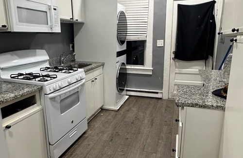 Downtown Baltimore Condo | Sol Skyloft w/Earth Lounge