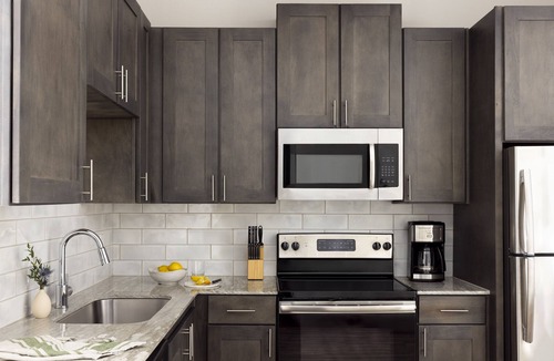 East Cesar Chavez Apartment | Sonder at East 5th | Superior Queen Studio Apartment