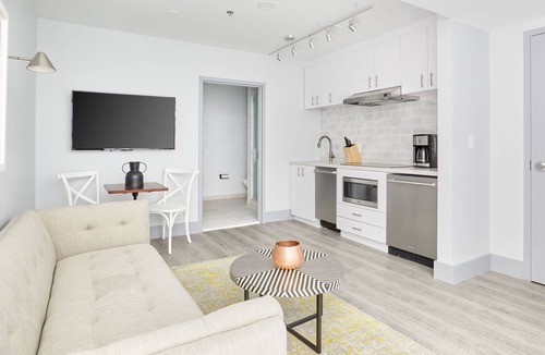 Old Town Alexandria Apartment | Sonder The Grace | Spacious Studio Apartment