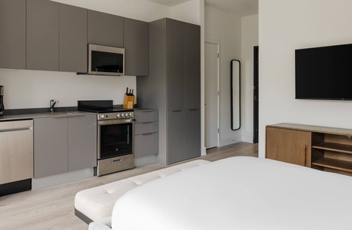 Truxton Circle Apartment | Sonder Vicino | Studio Apartment