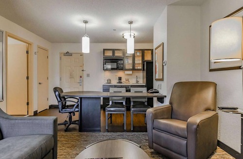Newell Hotel | Sonesta Simply Suites Charlotte University