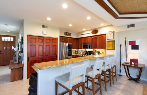 Kamuela Condo | Sophisticated freshly remodeled two story Golf Villa w/Private Beach Club