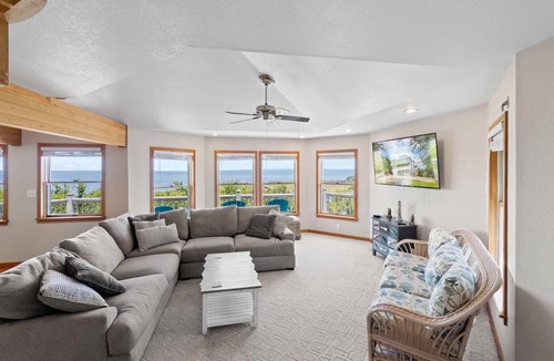 Buxton House | Soundfront Dog Friendly Home w/Hot Tub, Game Room, and Buxton Sunsets