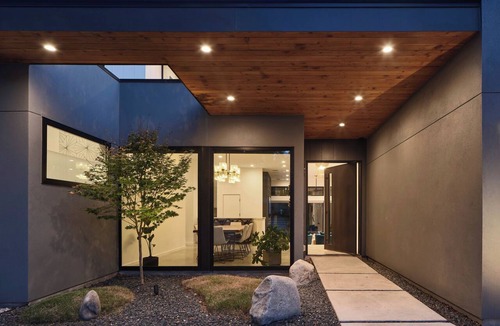 Barton Hills House | South Austin Retreat Pool + Fire Pit Near South Congress | Oaklane Zen