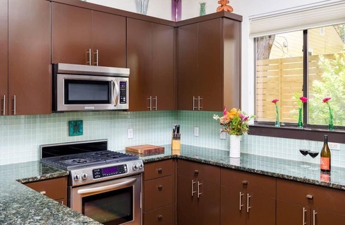 Greater South River City House | South Congress, Free Parking - The Oxford - Portoro