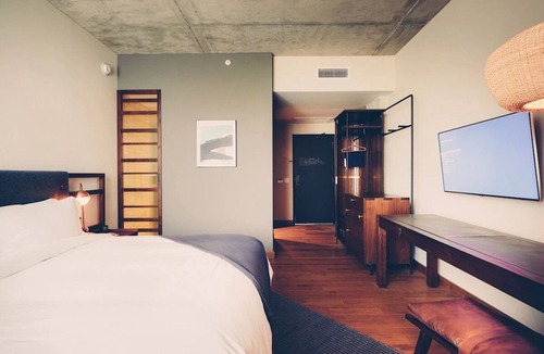 Travis Heights Hotel | South Congress Hotel Room in the Heart of Austin