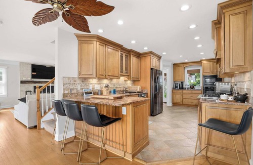 Edgewater House | South River Estate 4BR Sleeps 10