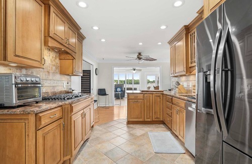 Edgewater House | South River Estate 4BR Sleeps 10