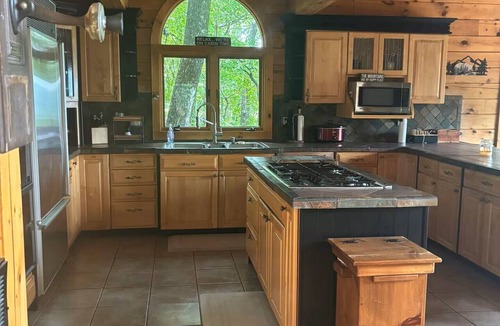 Tate Cabin | Southern Bear Cabin - Bent Tree Resort