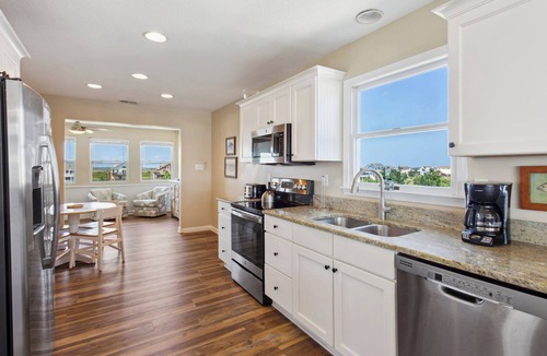 South Nags Head House | Southern Breeze*Oceanfront*DogFriendly*GameRm*Pool