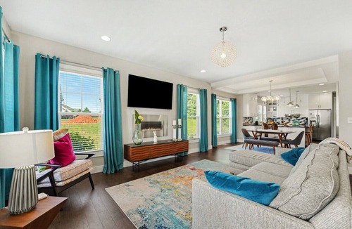 Boger City House | Southern Charm Retreat- Dual Primary Suites Game Room -Sleeps 8