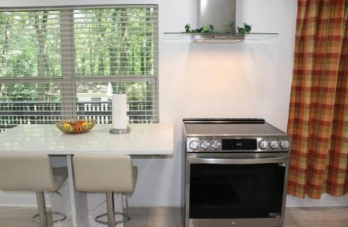McDonough Villa | Southern Elegance Gateway
