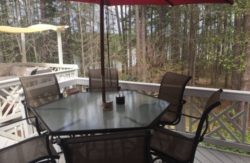 McCormick House | Southern Living Home 4000 sqft on Lake Thurman two golf courses, tennis & pools.