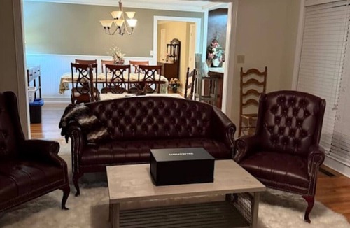 Sylvester House | Southern Luxuries Rosewood - Beautiful Romantic!
