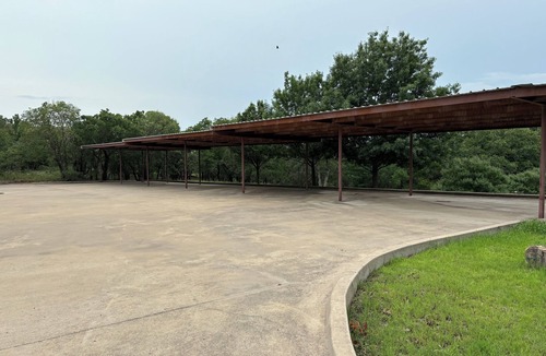 Mineral Wells House | Spacious 10 bedroom Wing in Refurbished Military Barracks