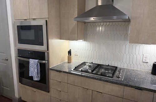 The Galleria Apartment | Spacious 2-Bed, 2-Bath Apartment by The Galleria