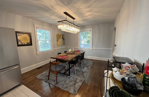 Mosby House | Spacious 2900 SQ Feet House In Ginter Park, 10 min to Everywhere