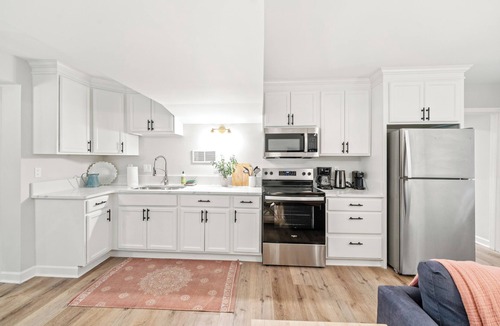 Greensboro House | Spacious 2BR - 1BATH SAFE Retreat with Private Entrance - Patio - Yard - Pets OK
