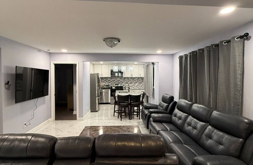 Tucker House | Spacious 3-bedroom house in amazing Tucker